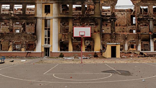 B体育下载-战火下的乌克兰篮球：众多球馆被毁 球星募捐重建